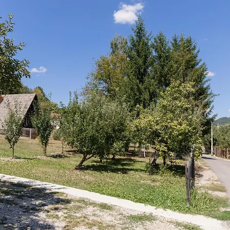 Pet-friendly - Planinska Vikendica Medurecje 木屋 *