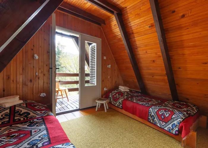 Pet-friendly - Planinska Vikendica Medurecje בקתה *